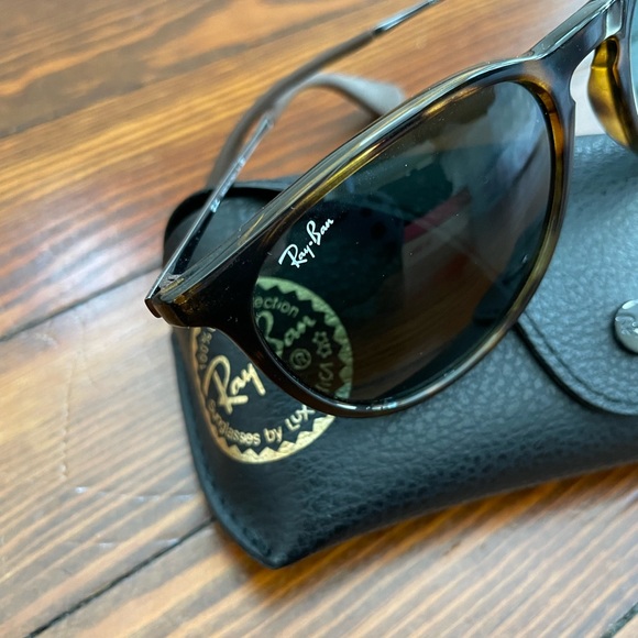 Ray-Ban Erika Brown non polarized